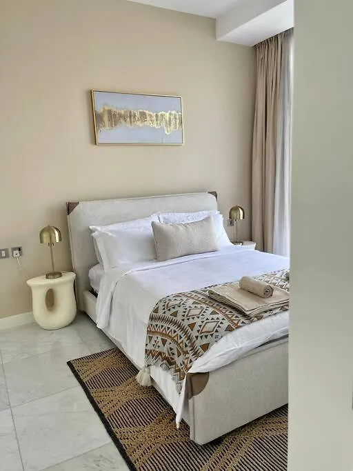 1Bdr-Furnished Apartment, Business Bay, Canal View ドバイ アパート